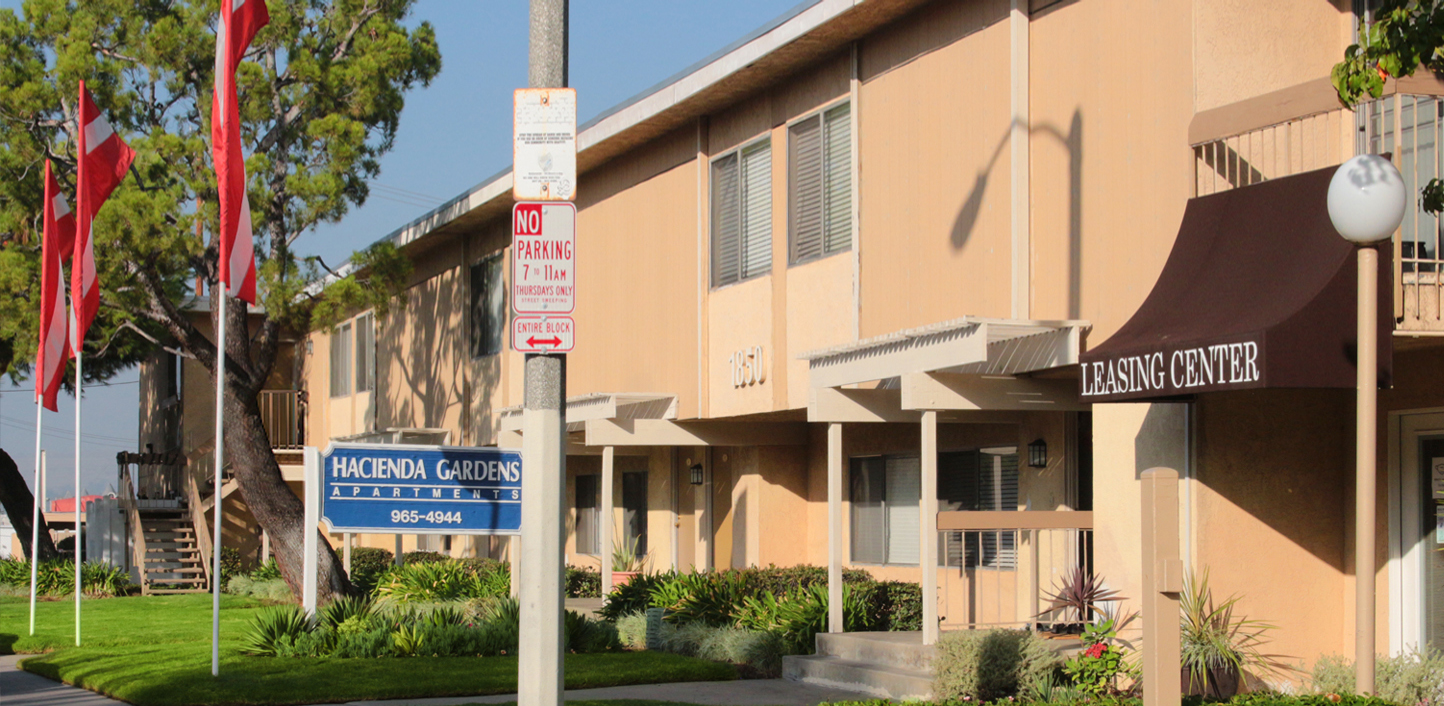 This image shows the entrance of one of Hacienda Gardens Apartments units